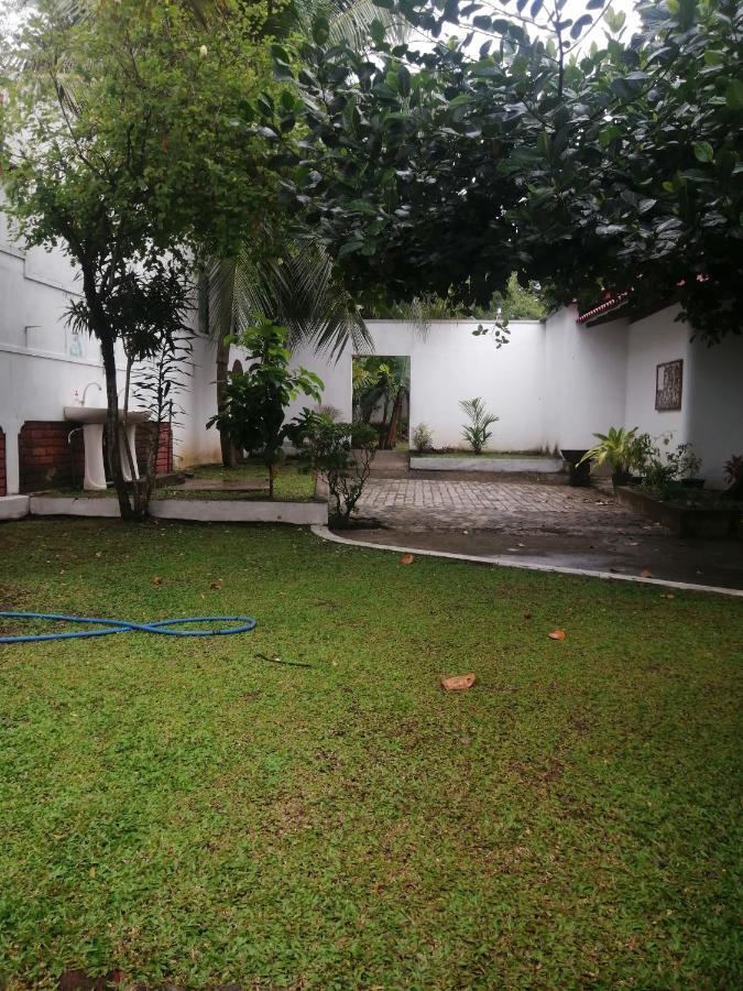 Ibis Leilighet Udawalawe Eksteriør bilde